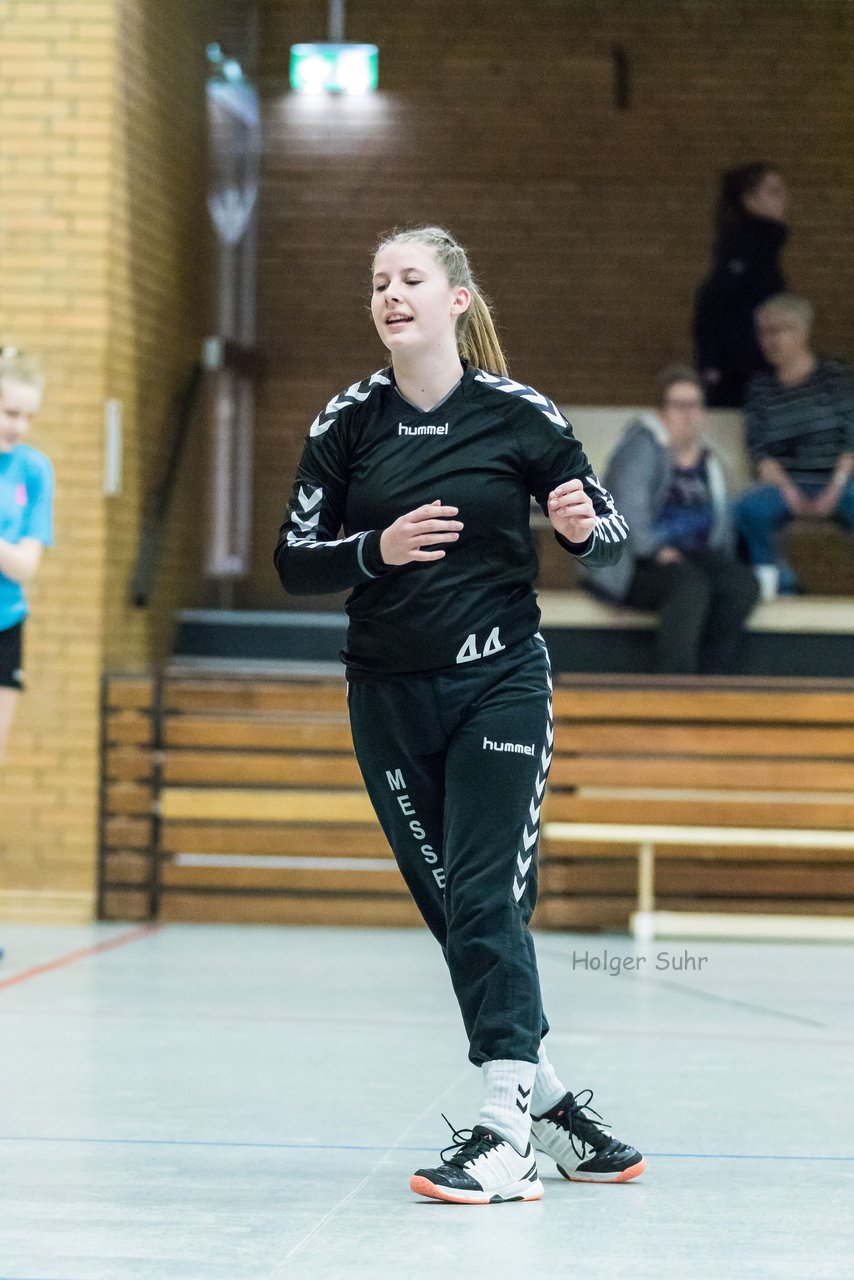 Bild 192 - A-Juniorinnen MTV Herzhorn - Bramstedter TS : Ergebnis: 32:32